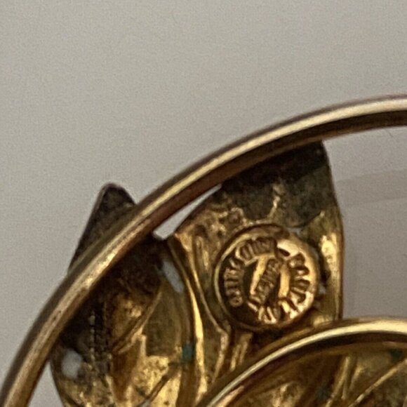 Vintage Signed Barclay Circle Wreath Brooch Pin Faux Seed‎ Pearl Gold Tone 1.5" - Picture 11 of 16
